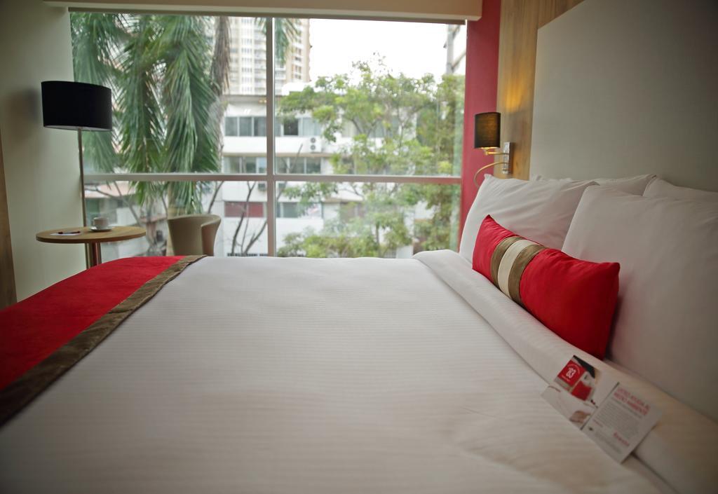 Ramada By Wyndham Panama Via Argentina Hotel Bilik gambar